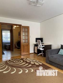 4-к квартира, вторичка, 76м2, 3/5 этаж