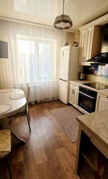 4-к квартира, вторичка, 76м2, 8/9 этаж