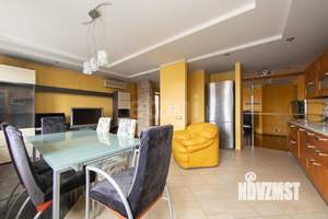 3-к квартира, вторичка, 133м2, 5/5 этаж