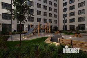 2-к квартира, вторичка, 77м2, 1/23 этаж