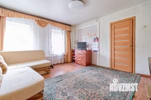 3-к квартира, вторичка, 61м2, 1/1 этаж
