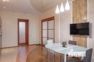 4-к квартира, вторичка, 198м2, 4/6 этаж