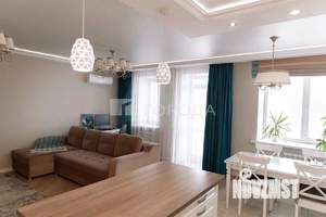 4-к квартира, вторичка, 117м2, 10/12 этаж