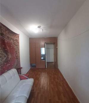 3-к квартира, вторичка, 56м2, 1/5 этаж