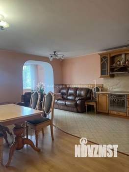 2-к квартира, вторичка, 90м2, 2/5 этаж