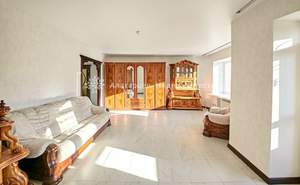 4-к квартира, вторичка, 128м2, 3/4 этаж