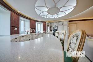 4-к квартира, вторичка, 145м2, 7/10 этаж