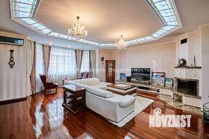 4-к квартира, вторичка, 158м2, 2/5 этаж