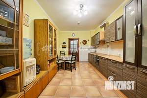 3-к квартира, вторичка, 101м2, 2/5 этаж