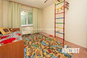 3-к квартира, вторичка, 64м2, 1/9 этаж