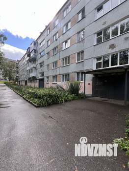 2-к квартира, вторичка, 36м2, 1/5 этаж