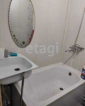 Студия квартира, вторичка, 13м2, 1/10 этаж