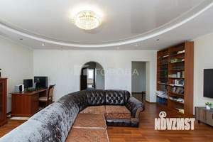 2-к квартира, вторичка, 107м2, 7/7 этаж