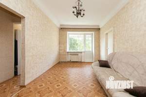 2-к квартира, вторичка, 43м2, 4/4 этаж