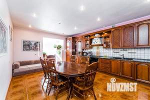 4-к квартира, вторичка, 224м2, 2/6 этаж