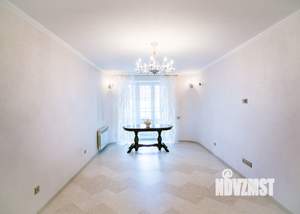 3-к квартира, вторичка, 77м2, 9/10 этаж