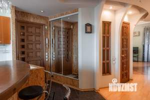 3-к квартира, вторичка, 111м2, 4/4 этаж