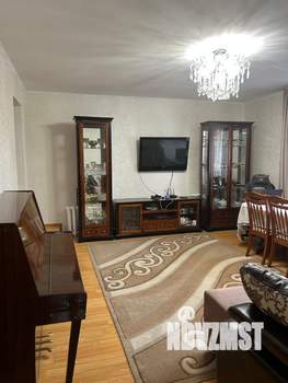 3-к квартира, вторичка, 82м2, 1/2 этаж