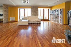3-к квартира, вторичка, 133м2, 5/5 этаж