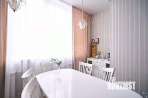 4-к квартира, вторичка, 134м2, 2/9 этаж