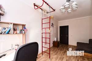 3-к квартира, вторичка, 104м2, 4/5 этаж