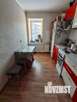 3-к квартира, вторичка, 58м2, 3/5 этаж