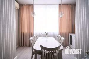 4-к квартира, вторичка, 134м2, 2/9 этаж