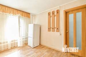 3-к квартира, вторичка, 61м2, 1/1 этаж