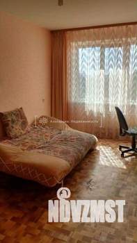 3-к квартира, вторичка, 100м2, 8/17 этаж