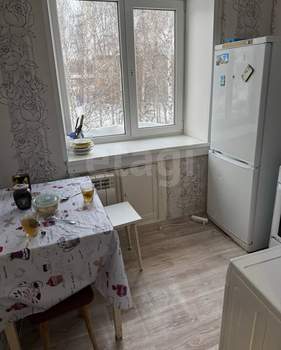 3-к квартира, вторичка, 50м2, 5/5 этаж