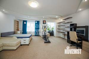 3-к квартира, вторичка, 89м2, 1/4 этаж
