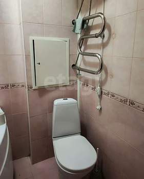 2-к квартира, вторичка, 42м2, 1/5 этаж