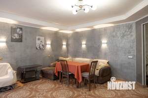 3-к квартира, вторичка, 64м2, 1/6 этаж