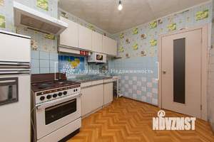 4-к квартира, вторичка, 74м2, 1/9 этаж