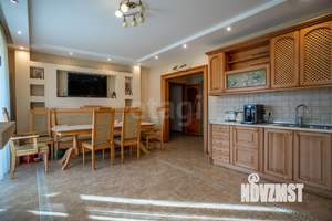 3-к квартира, вторичка, 121м2, 5/6 этаж