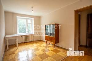 4-к квартира, вторичка, 71м2, 3/5 этаж