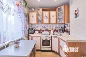 2-к квартира, вторичка, 53м2, 1/9 этаж