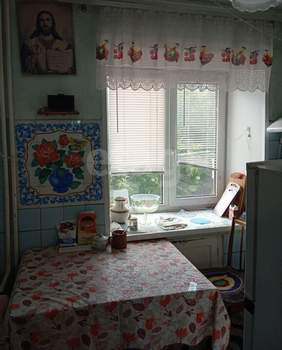 3-к квартира, вторичка, 60м2, 3/5 этаж