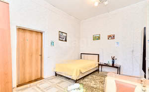 2-к квартира, вторичка, 54м2, 1/1 этаж