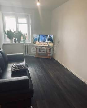 4-к квартира, вторичка, 72м2, 6/10 этаж