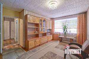 4-к квартира, вторичка, 62м2, 1/5 этаж