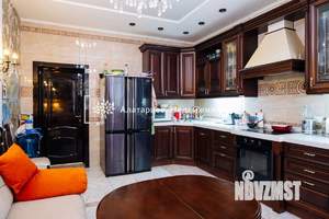 4-к квартира, вторичка, 142м2, 4/5 этаж