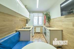 2-к квартира, вторичка, 49м2, 1/18 этаж