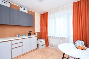 2-к квартира, вторичка, 52м2, 1/14 этаж