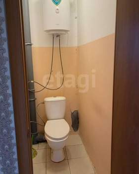 2-к квартира, вторичка, 63м2, 2/10 этаж