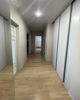 3-к квартира, вторичка, 82м2, 8/10 этаж