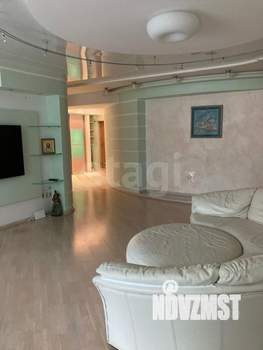 3-к квартира, вторичка, 124м2, 2/5 этаж