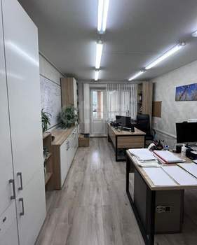 2-к квартира, вторичка, 52м2, 1/10 этаж