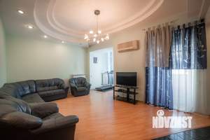 3-к квартира, вторичка, 111м2, 4/4 этаж