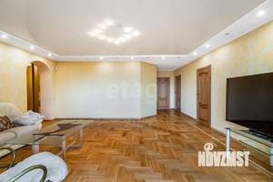 4-к квартира, вторичка, 129м2, 6/6 этаж